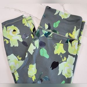 Athleta Green Floral Elation 7/8 Tight in size Medium